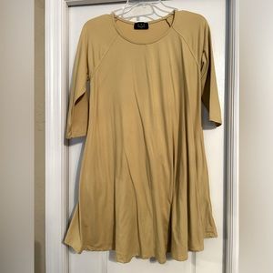 LTX Blue Door Boutique casual yellow dress- size small and EUC